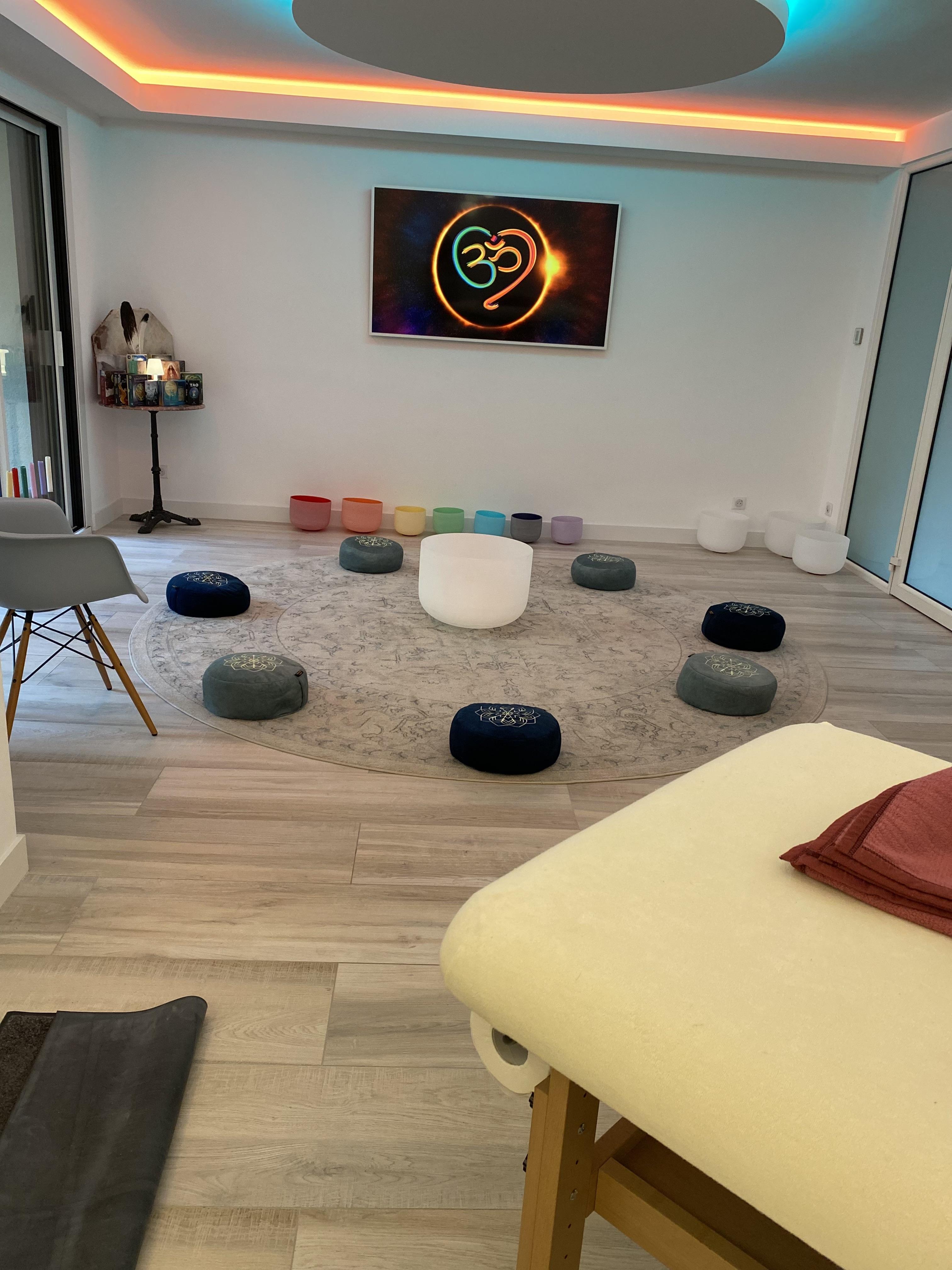 Cercle de méditation avec bols chantants